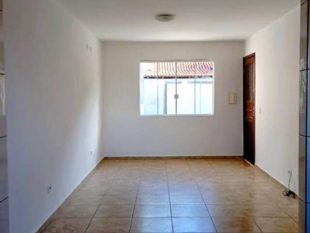 #77 - Casa para Venda em Campo Largo - PR