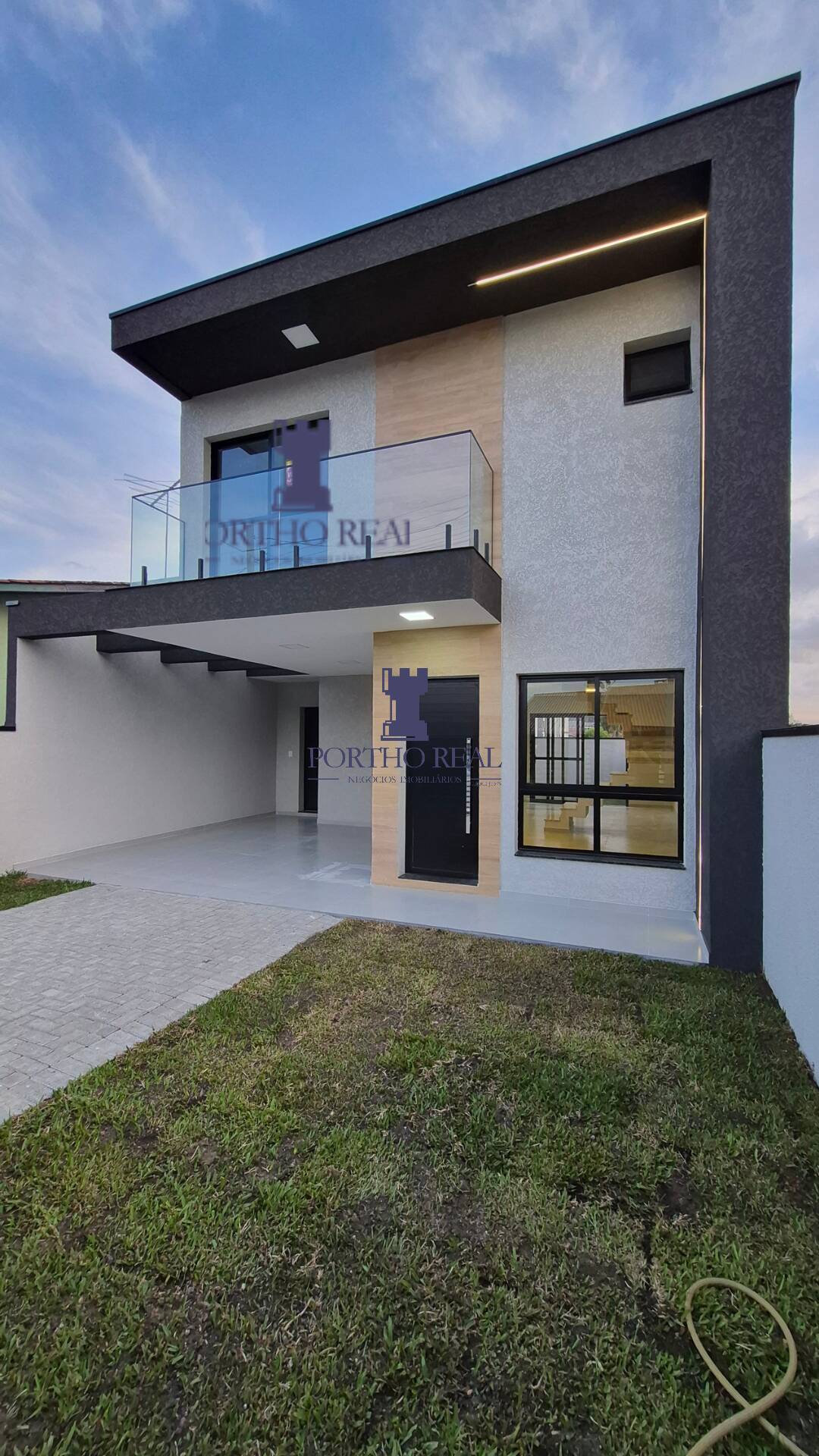 Sobrado, 2 quartos, 201 m² - Foto 1
